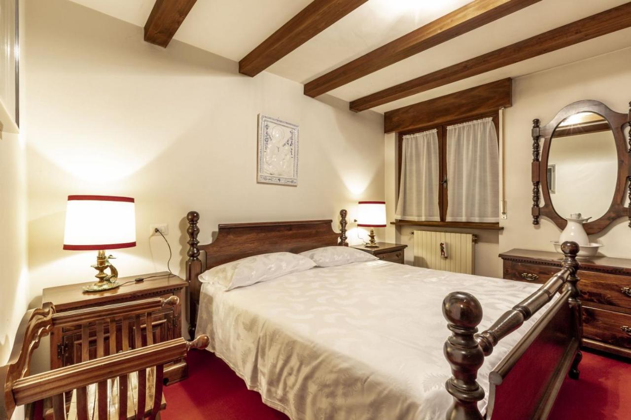 Des Alpes 1 Apartment Canazei Luaran gambar