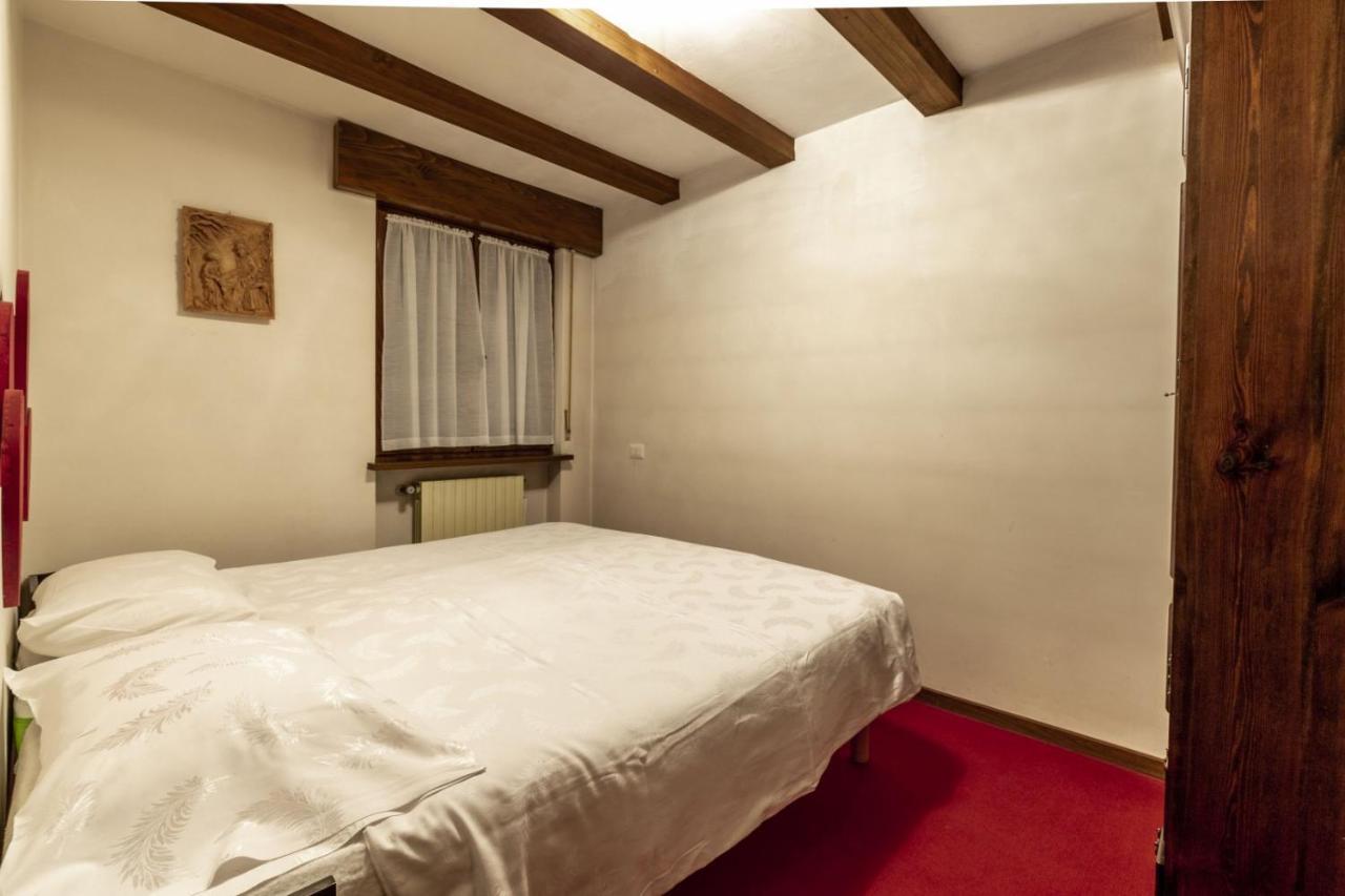 Des Alpes 1 Apartment Canazei Luaran gambar